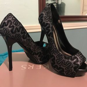 Bakers Julianne peep toe heels